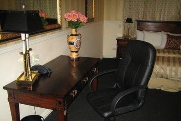 RedEarth Hotel (Mount Isa)
